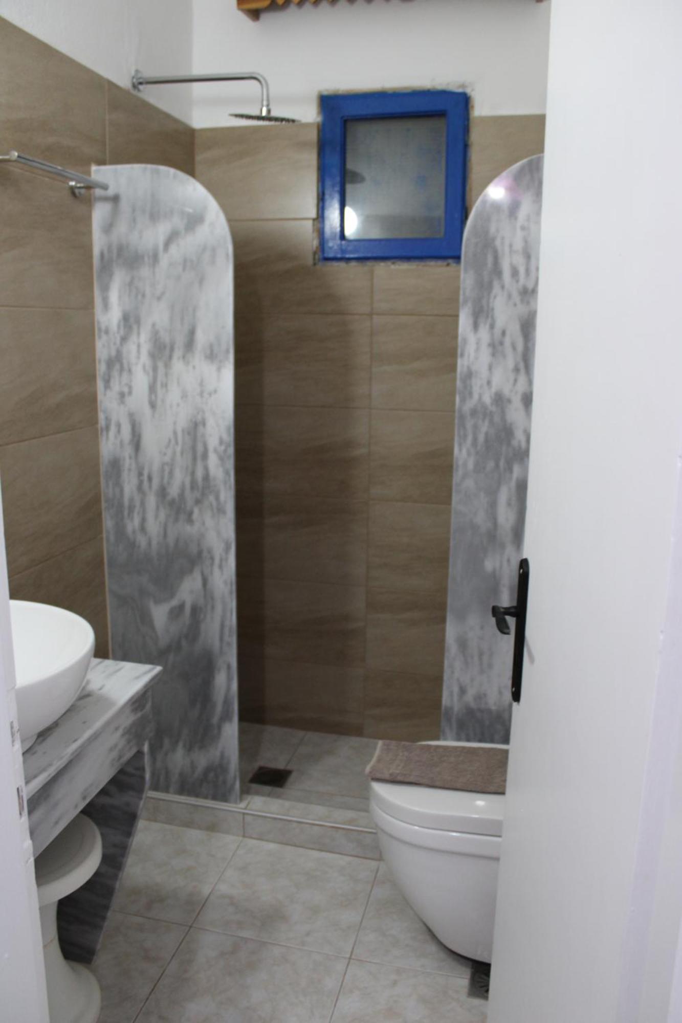 The Three Anchors Rooms Emporio  ภายนอก รูปภาพ
