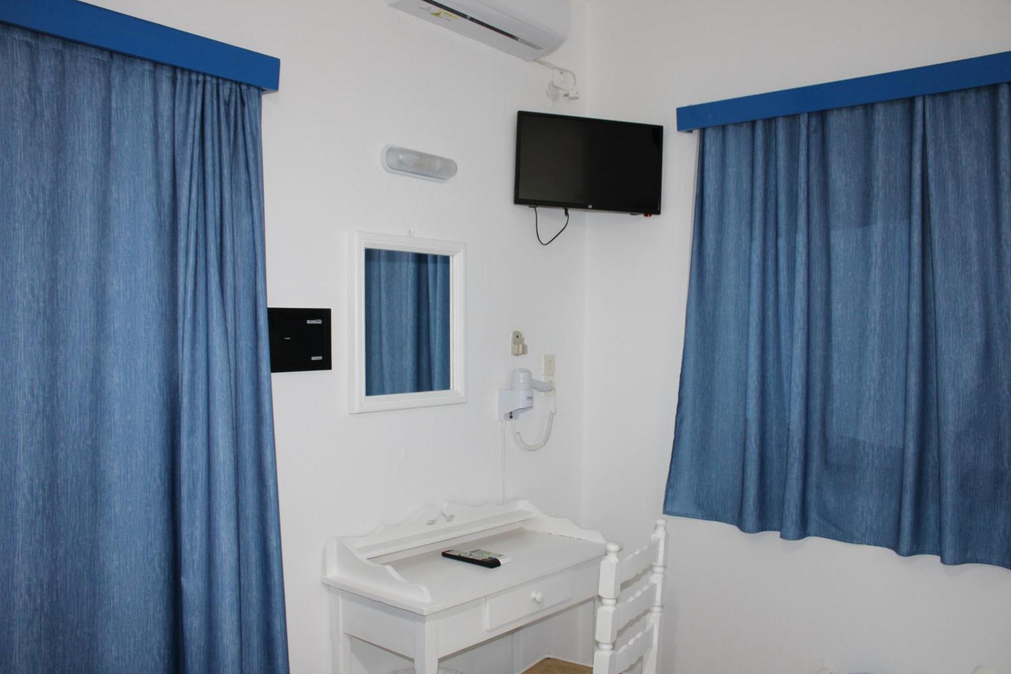 The Three Anchors Rooms Emporio  ภายนอก รูปภาพ