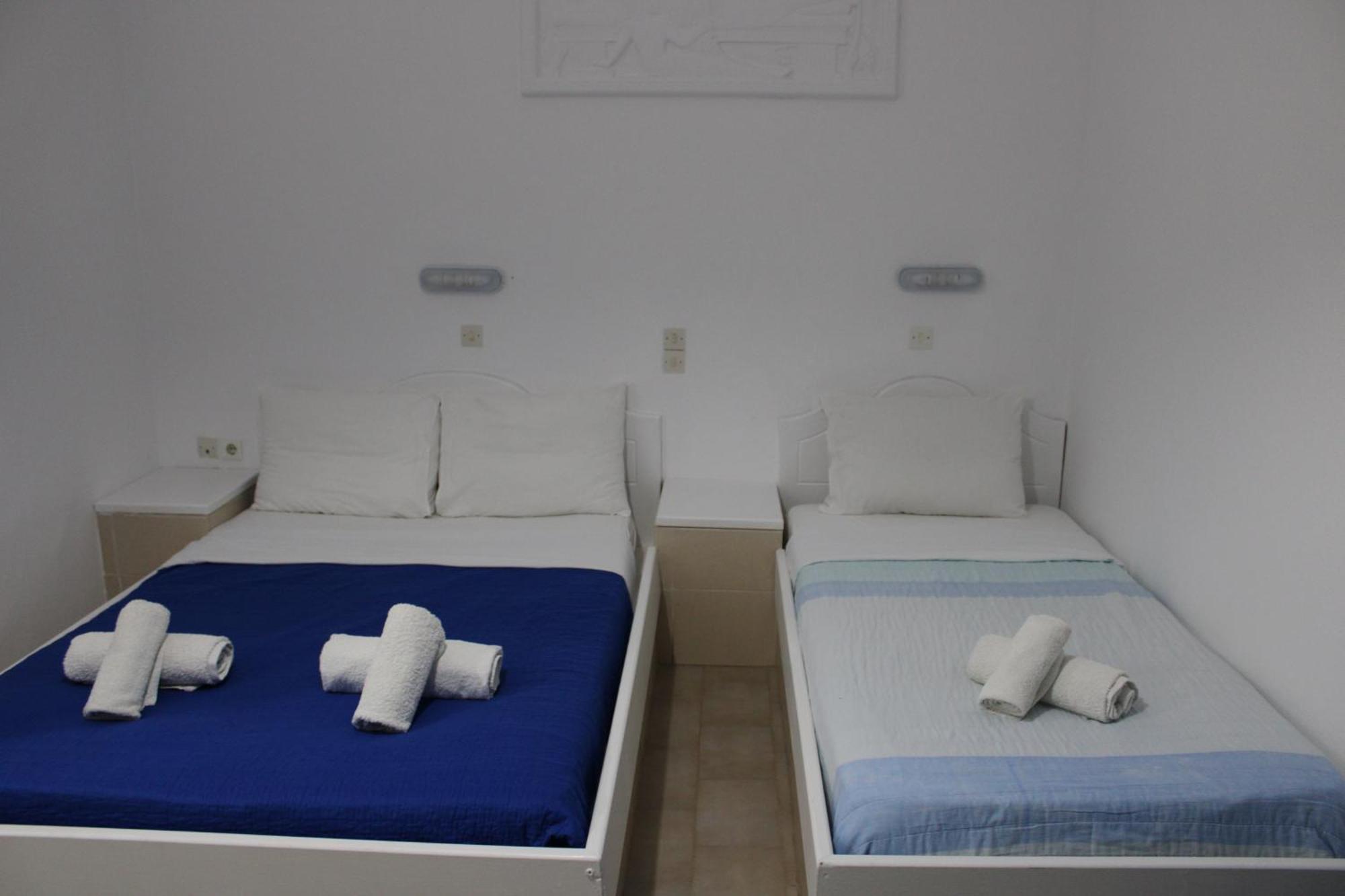 The Three Anchors Rooms Emporio  ภายนอก รูปภาพ